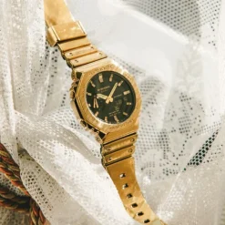 Casio Fine Metallic GM-2100YMG-9AER rannekello