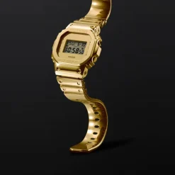 Casio Fine Metallic GM-5600YMG-9ER rannekello
