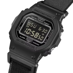 Casio G-Shock DW-5600MNC-1ER rannekello