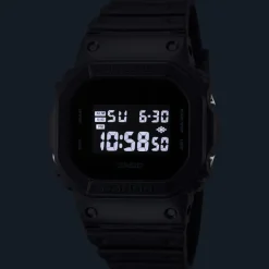 Casio G-Shock DW-5600UBB-1 rannekello