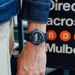 Casio G-Shock DW-6900U-1ER rannekello