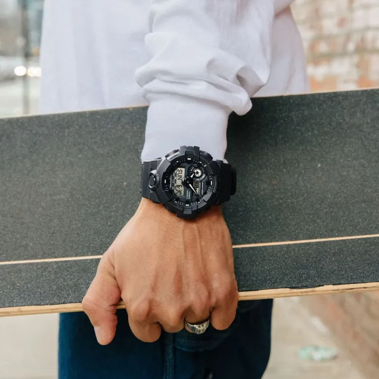 Casio G-Shock GA-700BCE-1AER rannekello