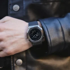 Casio G-Shock GM-2100BB-1AER rannekello