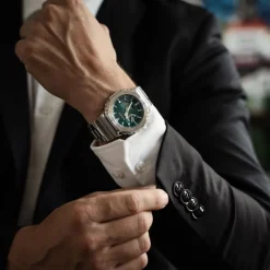 Casio G-Shock GM-2110D-3A1ER rannekello