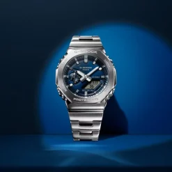 Casio G-Shock GM-2110D-2BER rannekello