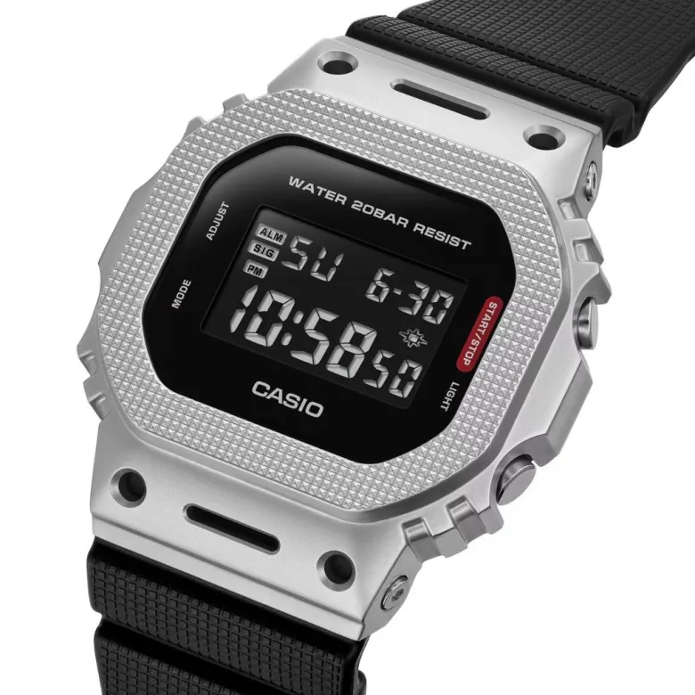 Casio G-Shock GM-5600M-1ER rannekello