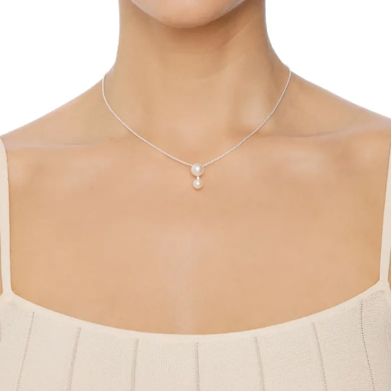 Efva Attling Drip Drop Pearl kaulakoru, hopea ja makeanvedenhelmet