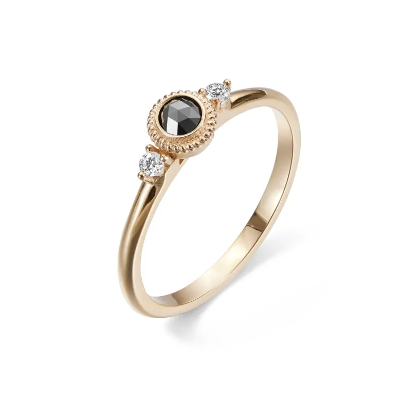 Kalevala Valittu sormus, 14K keltakultaa, musta ja kirkkaat timantit 0,23ct, Kalevala Love