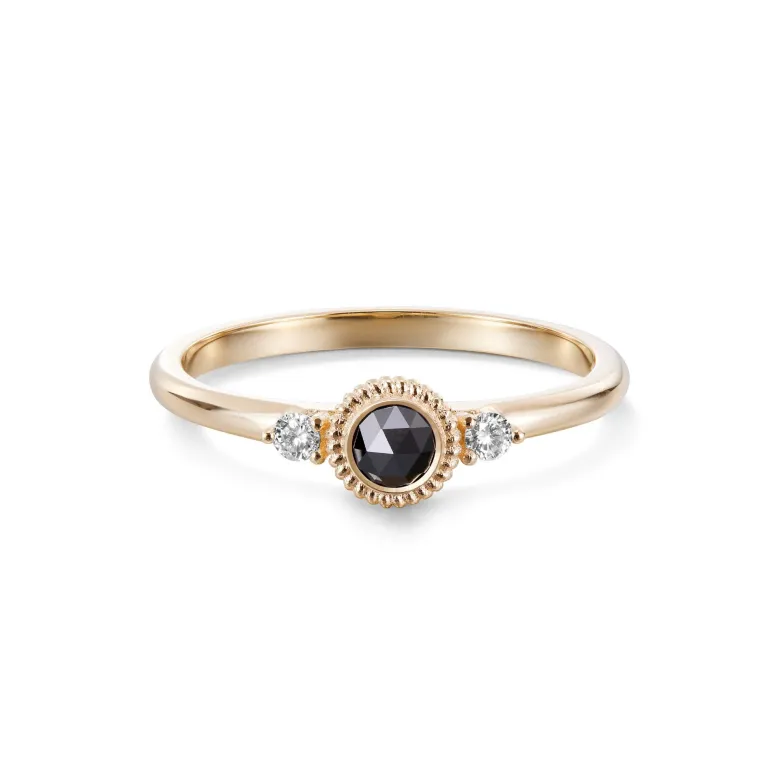Kalevala Valittu sormus, 14K keltakultaa, musta ja kirkkaat timantit 0,23ct, Kalevala Love