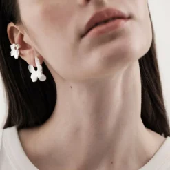 Kalevala x Marimekko Unikko ear cuff, hopeaa