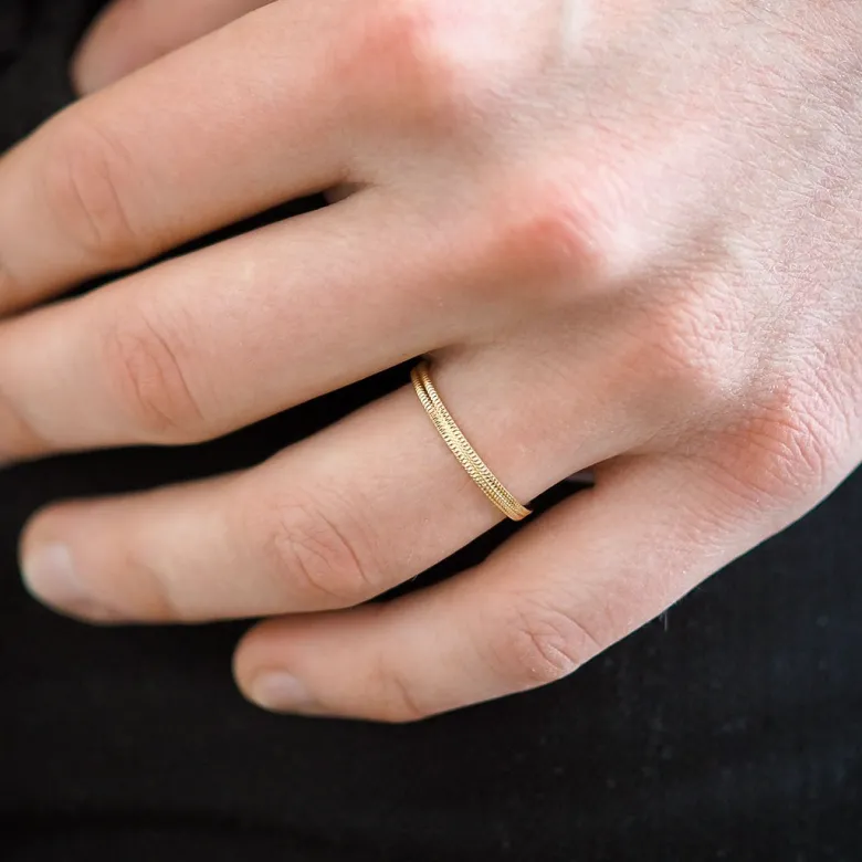 Kihlasormus Kohinoor, keltakulta 2 mm, timanttileikattu pinta