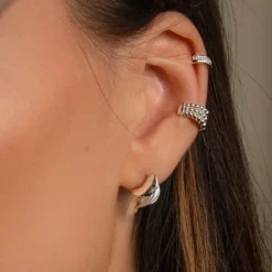 Lumoava Aika ear cuff korvakorut, hopeaa