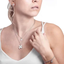 Lumoava Onnekas rannekoru