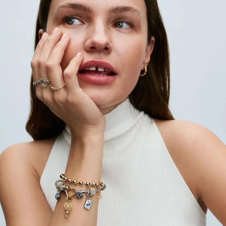 Pandora ME Anchor Mini Dangle hela, keltakullattu, 763369C01