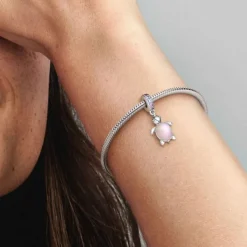 Pandora Moments Murano Glass Pink Sea Turtle hela, hopea, 798939C02