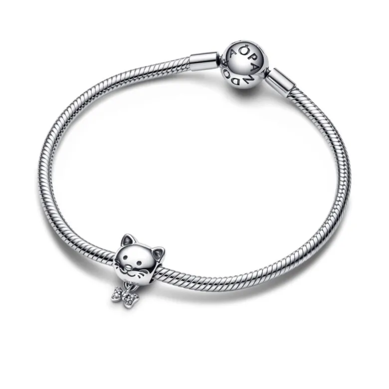Pandora Moments Pet Cat & Bow hela, hopea, 792255C01