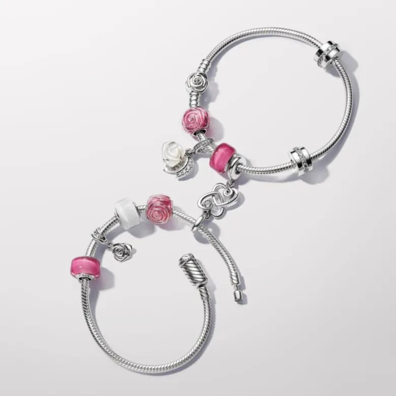 Pandora Moments Pink Rose in Bloom hela, hopea, 793212C01