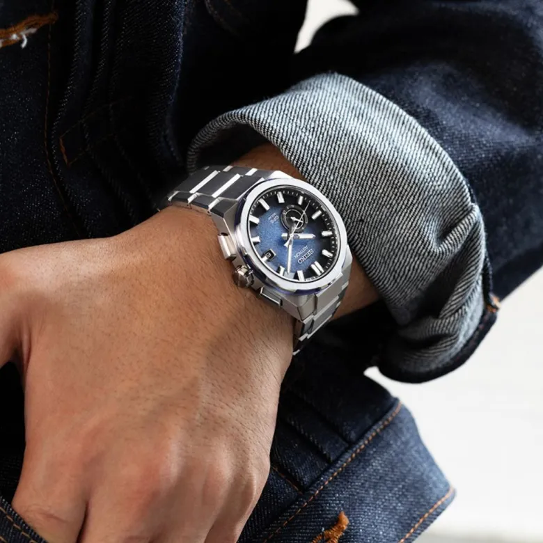 Seiko Astron GPS Solar rannekello, SSJ023J1