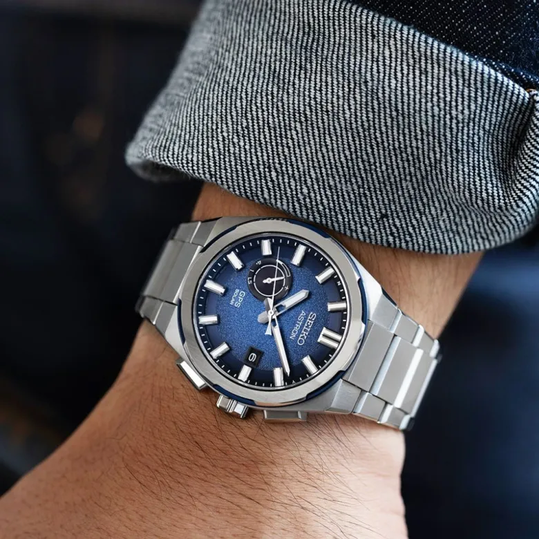 Seiko Astron GPS Solar rannekello, SSJ023J1