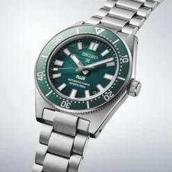 Seiko Prospex 1965 Heritage Diver's Watch PADI Special Edition rannekello, SPB501J1