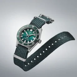 Seiko Prospex 1965 Heritage Diver's Watch PADI Special Edition rannekello, SPB501J1