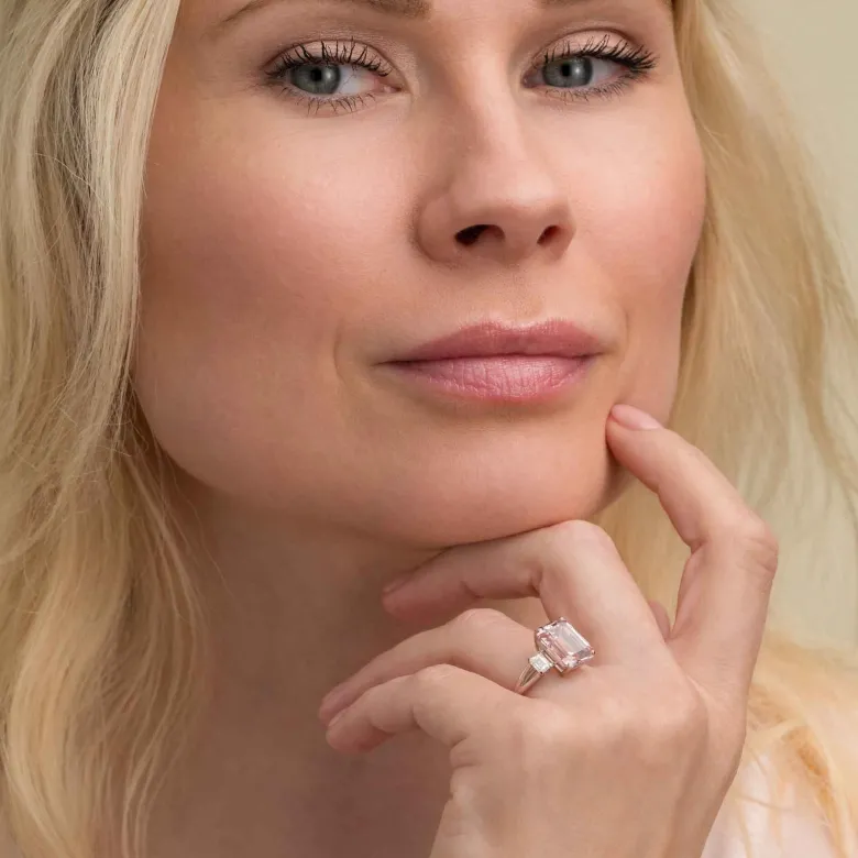 Silván Charlotte timanttisormus 4,38ct morganiitilla ja 0,60ct timanteilla, 18K rosekultaa, Silván vihkisormukset